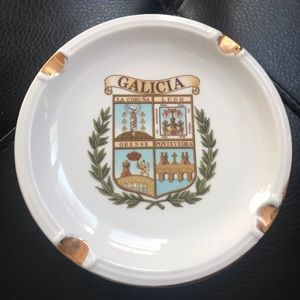 Galicia porcelain plate